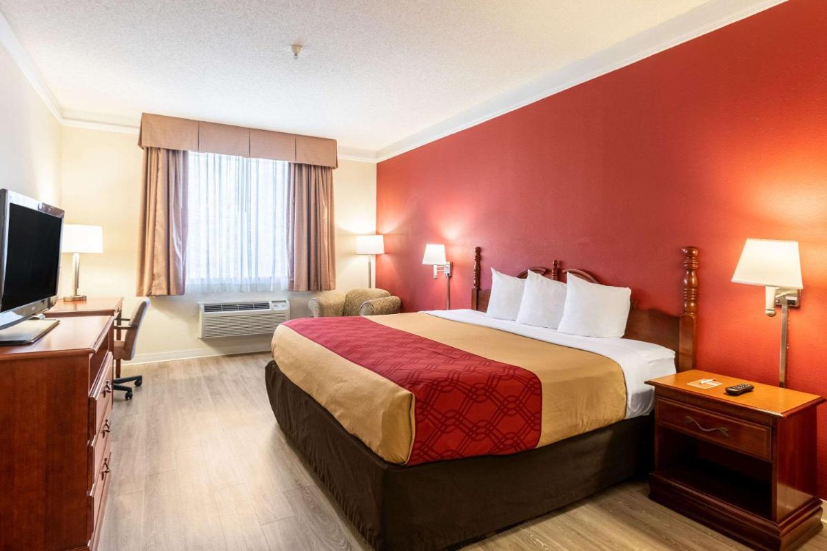 Popular attractions Area Nearby Property